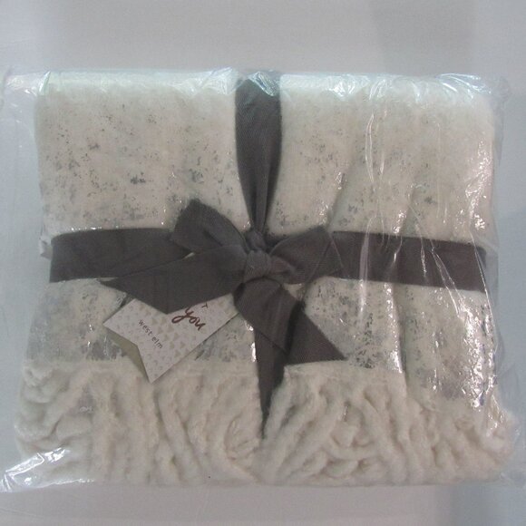 NWT West Elm Just For You Metallic Border Fringe Throw Blanket 50 X 70” Ivory - Picture 6 of 9